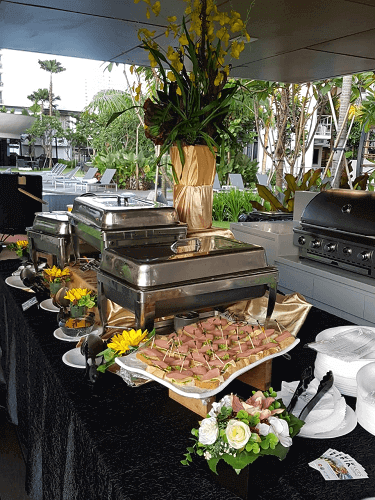 Buffet Catering Outdoors